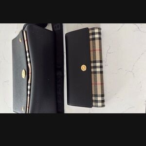 Burberry crossbody purse with matching wallet